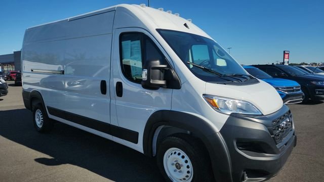 Used 2025 White Ram High Roof image 2