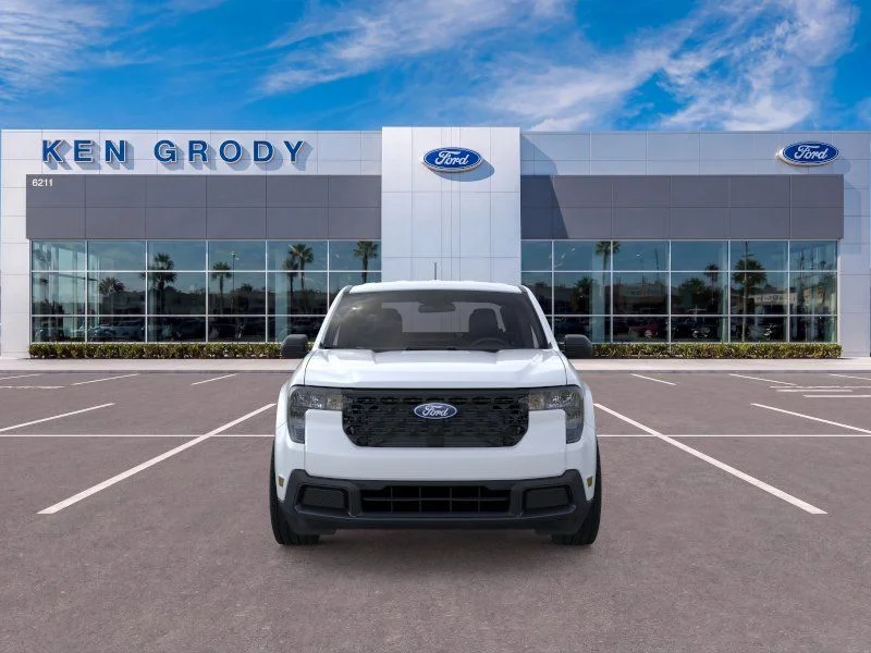 New 2026 Oxford White Ford XLT image 7