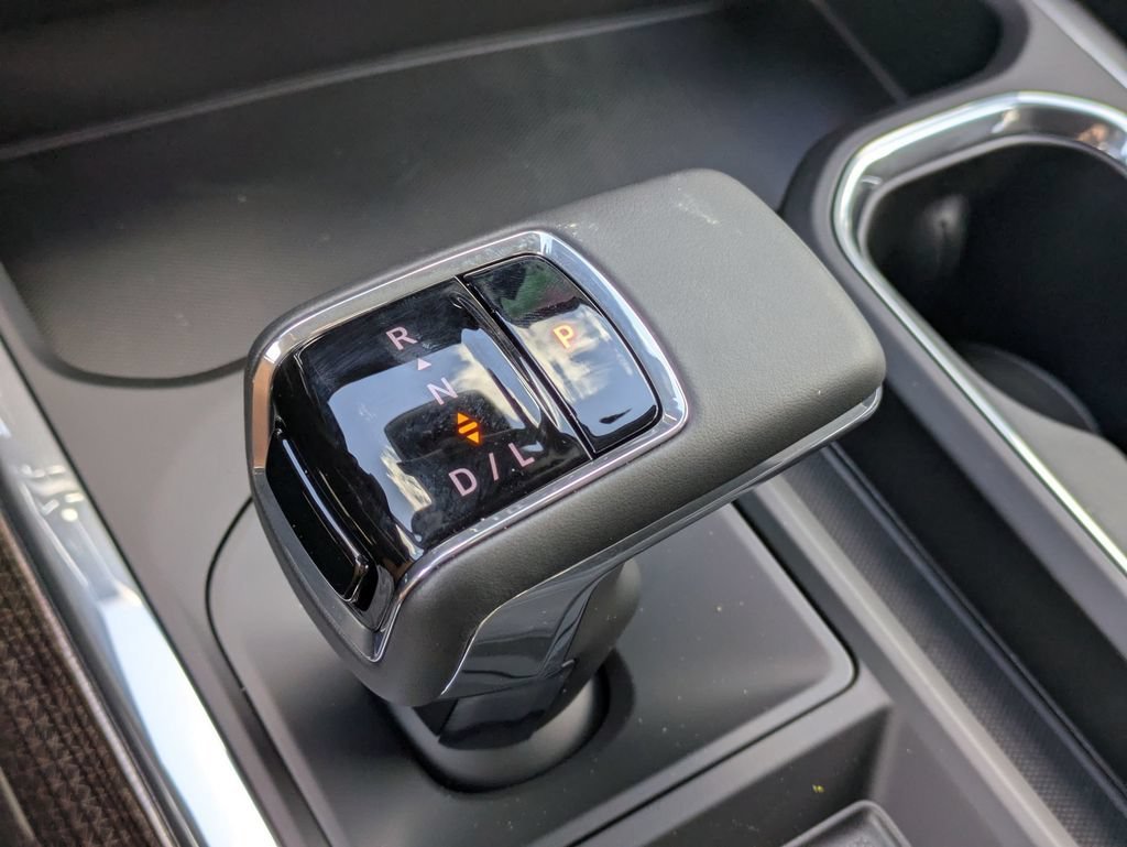 2025 Chevrolet Silverado 1500 LT - Photo 23