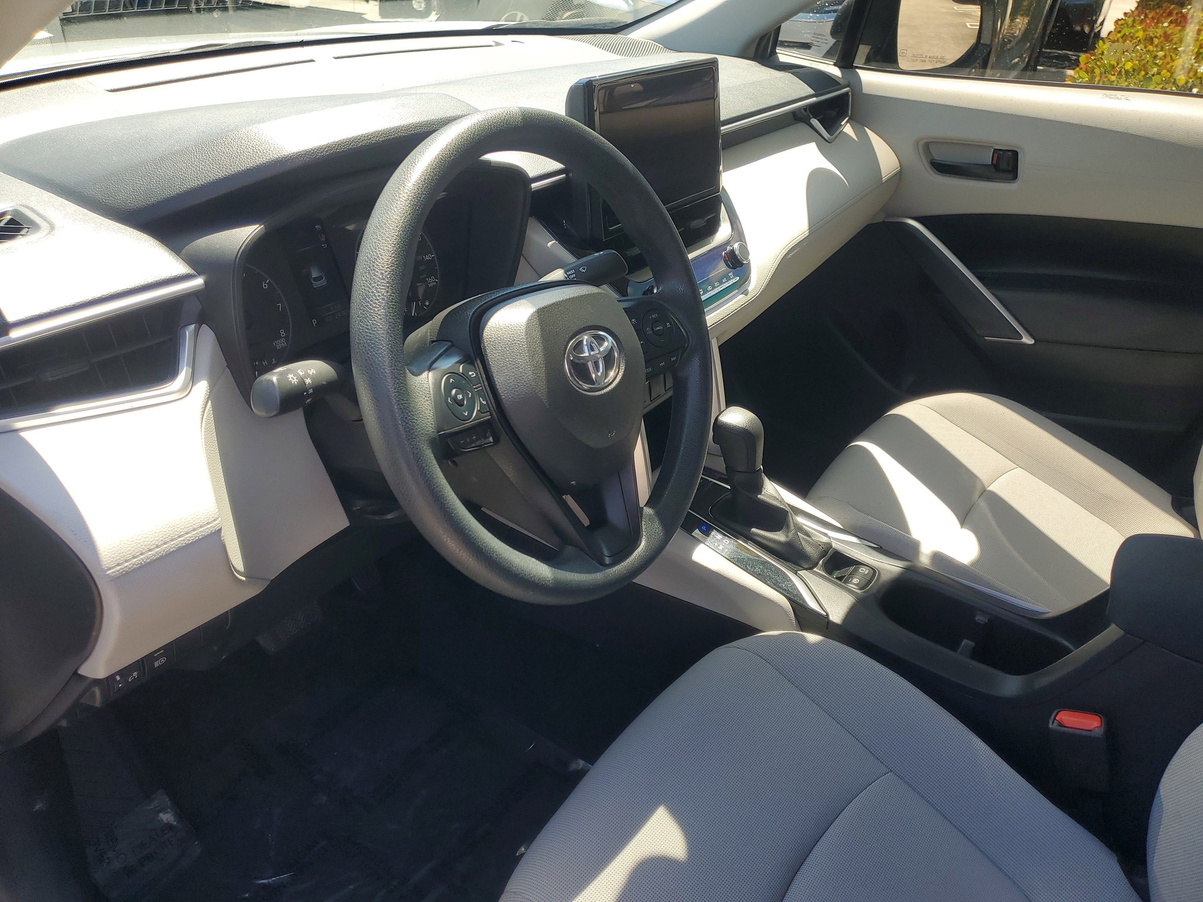 Used 2023 Silver Toyota L image 16
