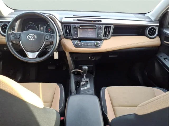Certified Used 2017 SUPER WHITE Toyota  image 12