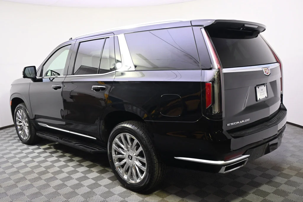 Used 2023 BLACK RAVEN Cadillac 4WD Premium Luxury image 3