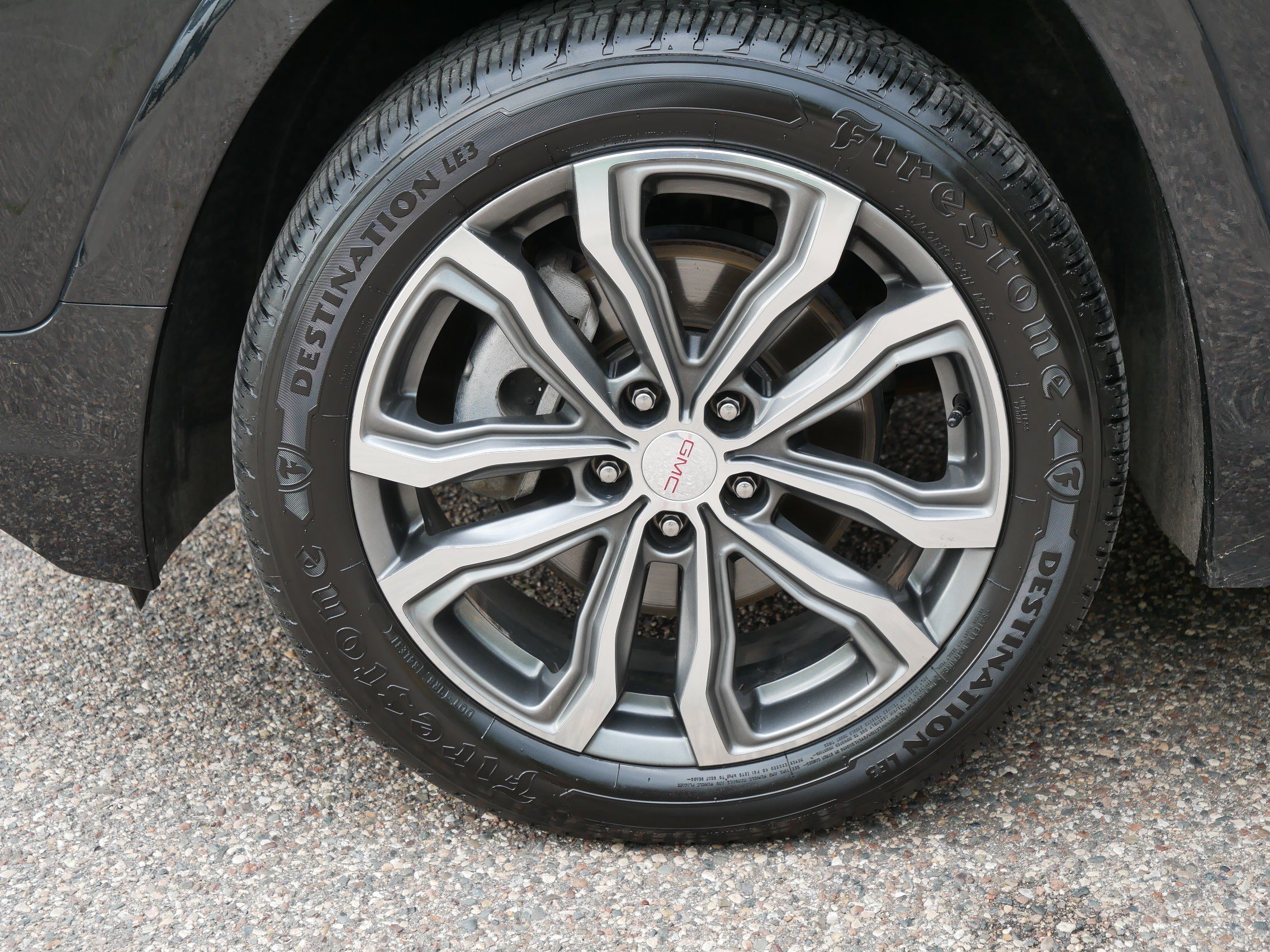 Used 2018 Ebony Twilight Metallic GMC Denali image 15
