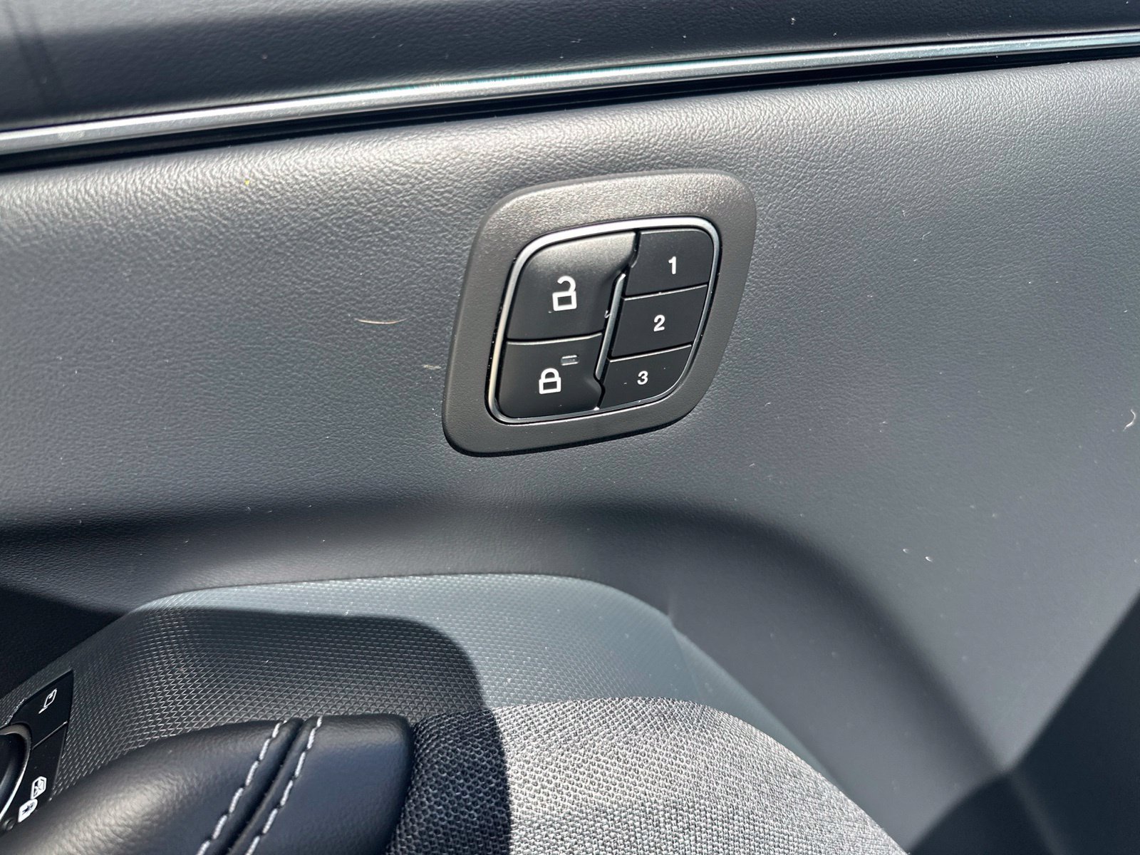 Used 2023 White Metallic Ford Premium image 21