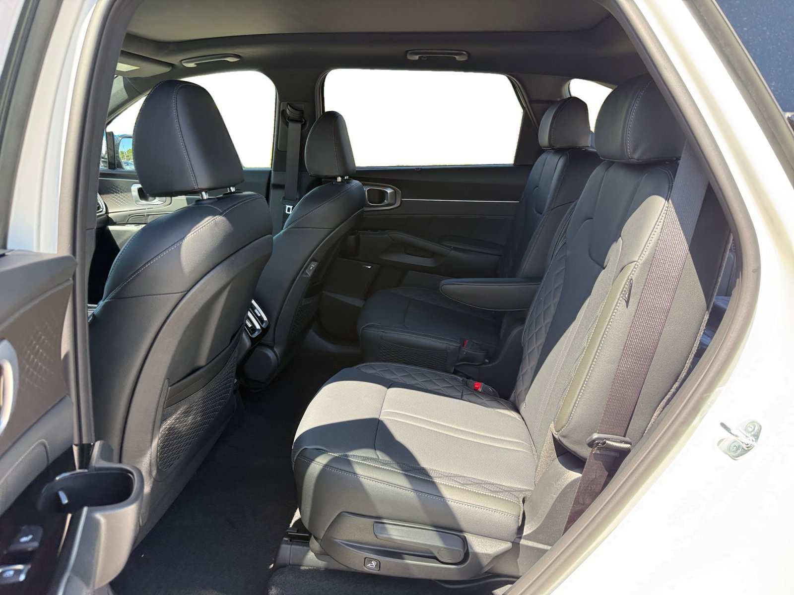 New 2026 Snow White Pearl Kia X-Line SX Prestige AWD image 16