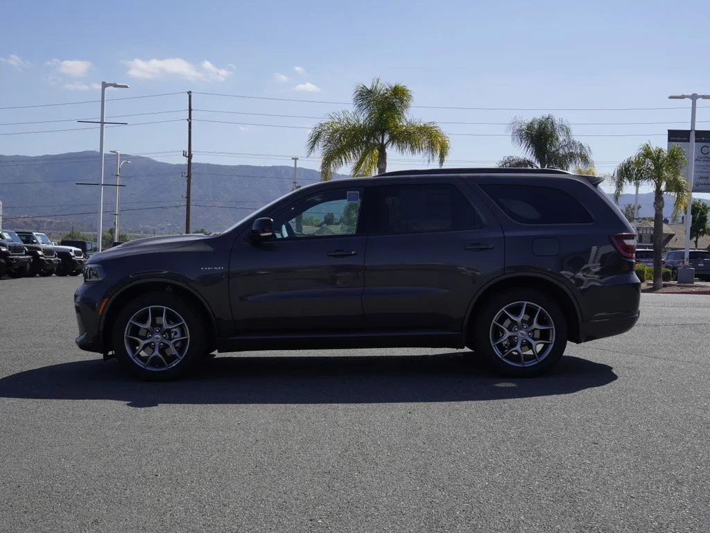 New 2026 Vapor Gray Exterior Paint Dodge GT Plus HEMI V8 image 7