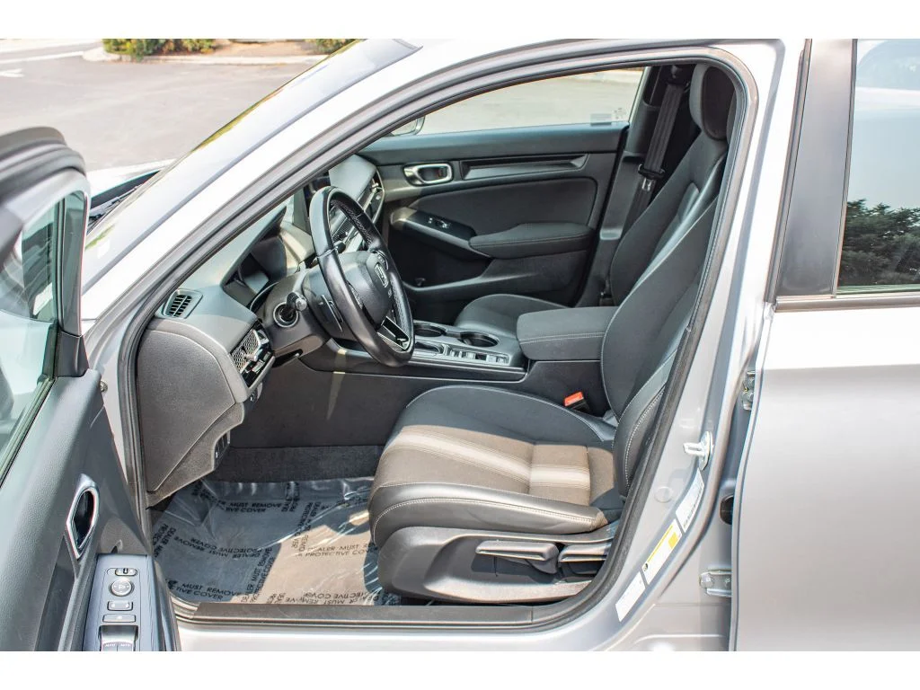Used 2024 Lunar Silver Metallic Honda Sport image 27