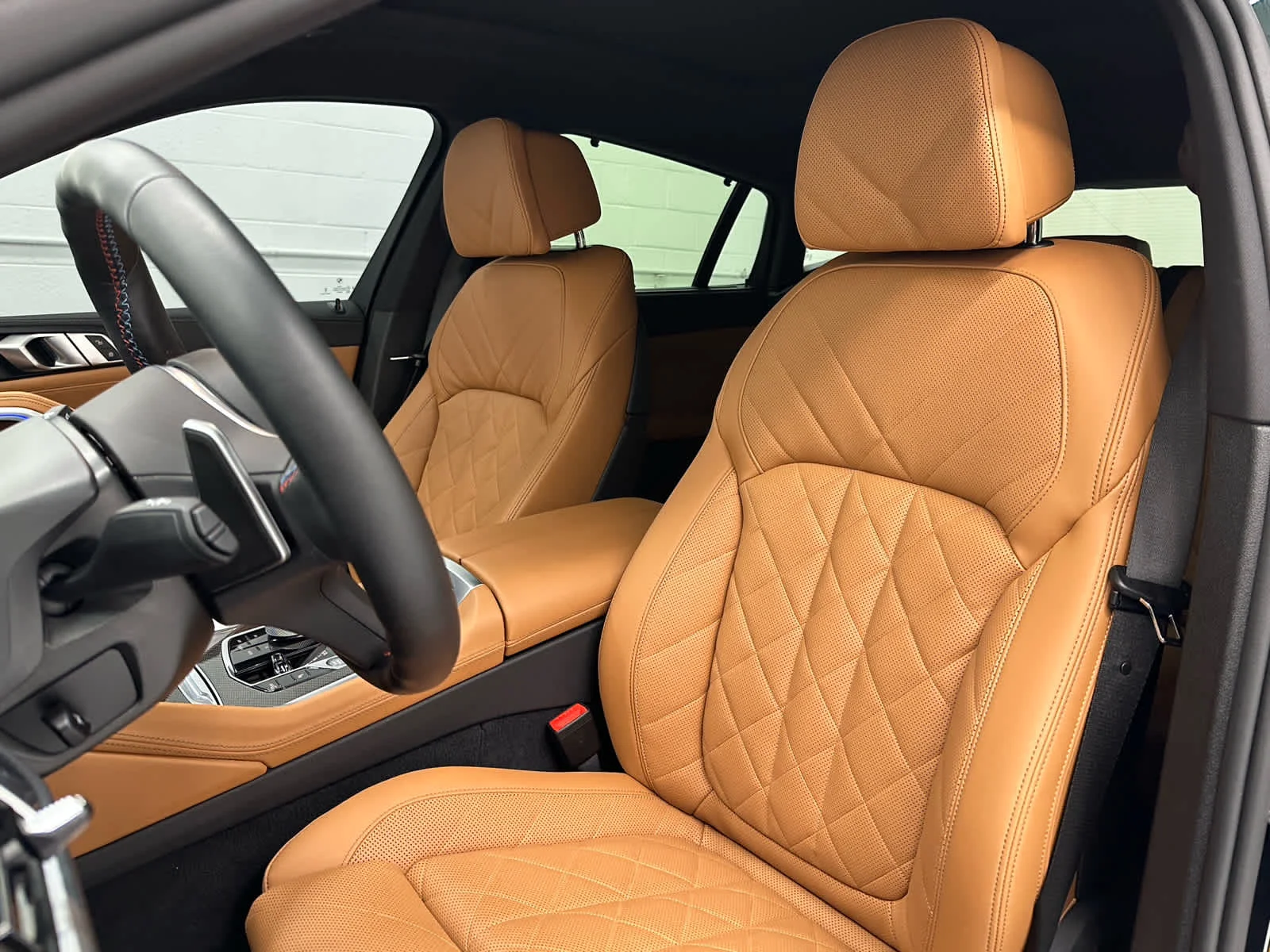 Used 2026 Oxford Green Metallic BMW M60i image 13