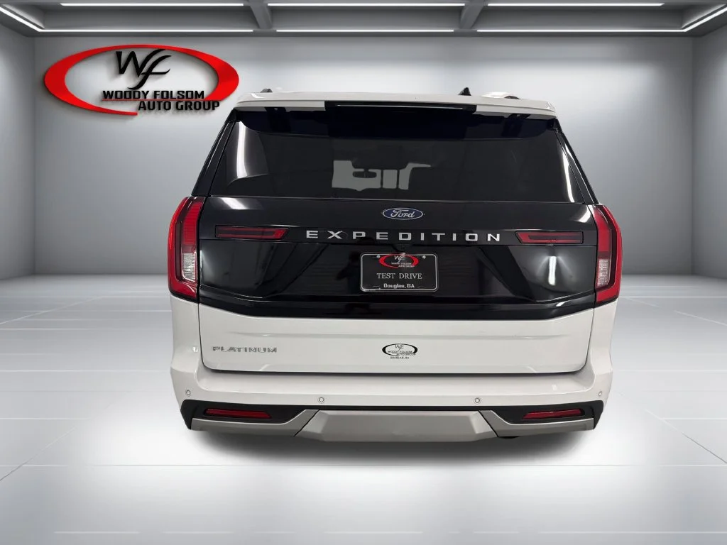 Used 2025 Oxford White Ford Platinum image 7