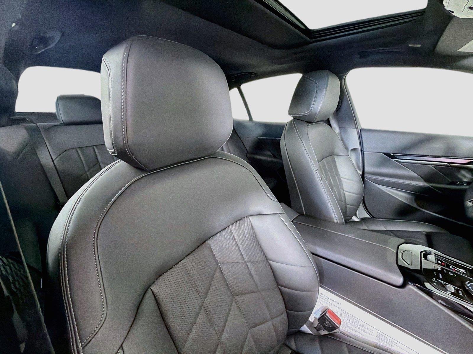 New 2027 Dark Graphite Metallic BMW 540i xDrive image 29