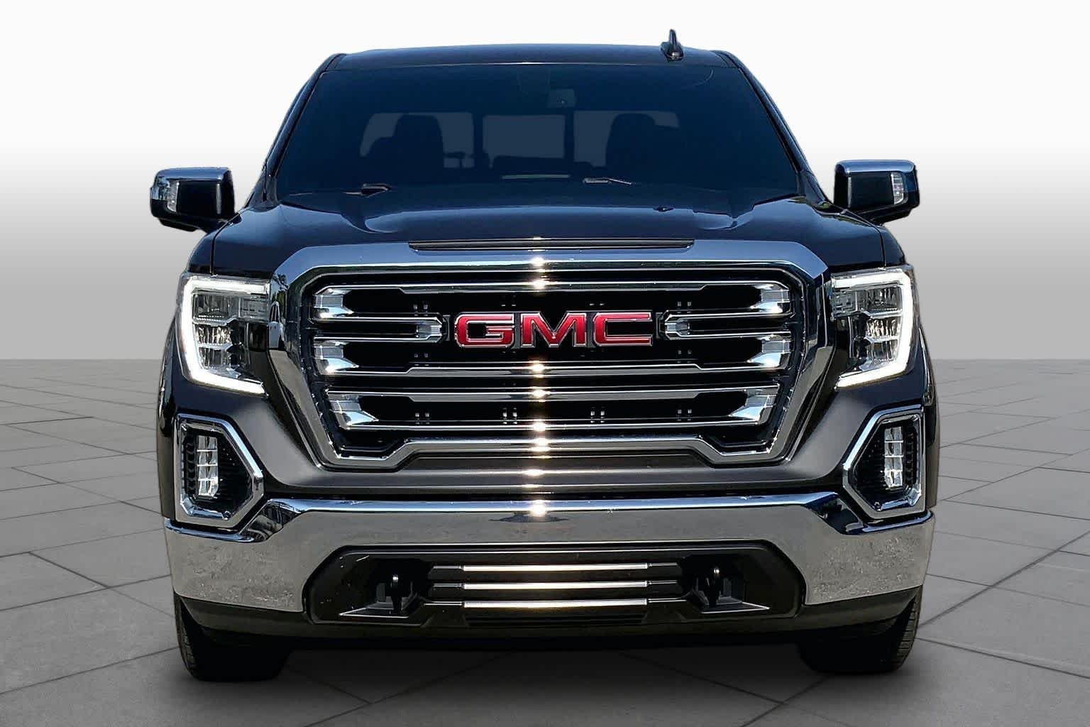 Used 2021 Brownstone Metallic GMC SLT image 4
