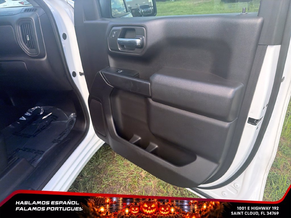 Used 2024 Summit White Chevrolet Custom image 29