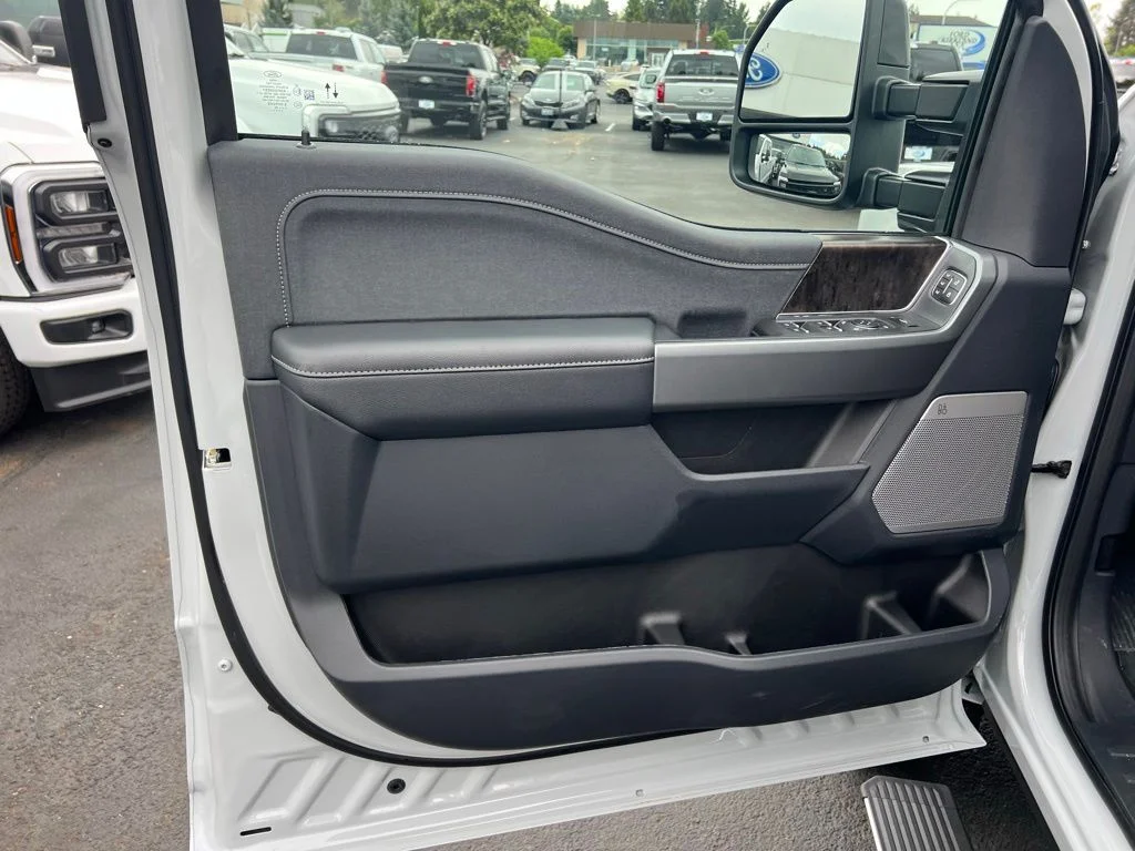 New 2026 Avalanche Ford F-350® Lariat® image 11