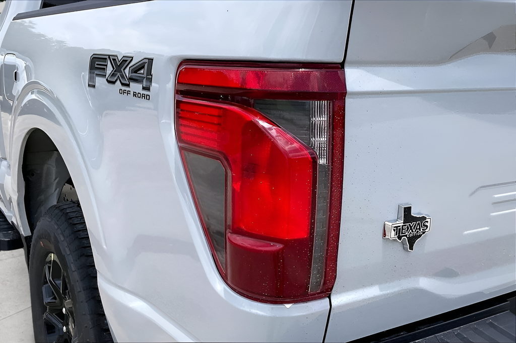 New 2026 Avalanche Ford XLT image 19