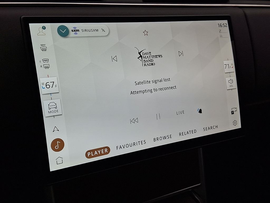 New 2026 Santorini Black Land Rover SE image 15