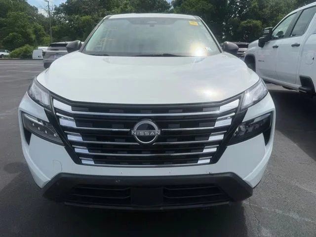 Used 2024 White Nissan S image 2