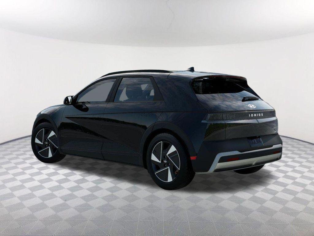 New 2027 Black Hyundai SEL image 5
