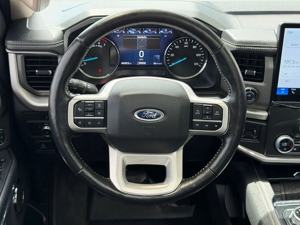 Used 2022 White Ford XLT image 17
