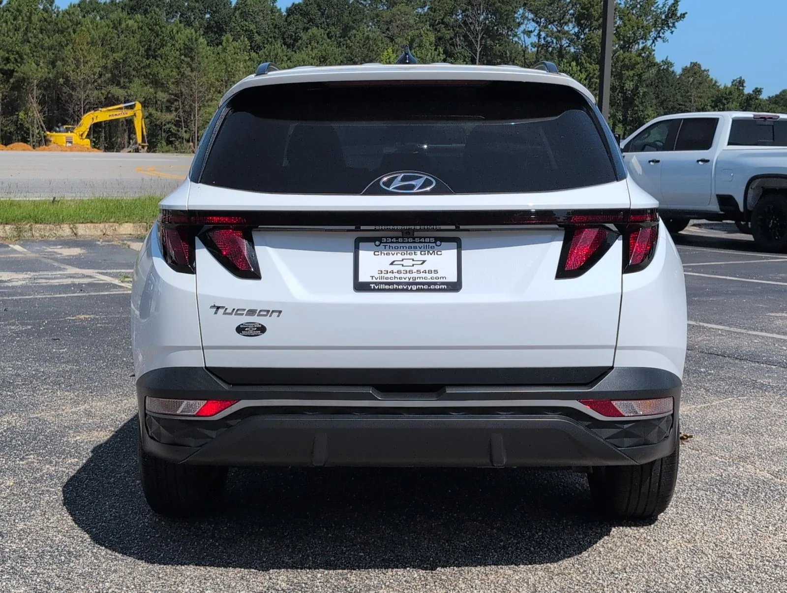 Used 2024 White Hyundai SEL image 4