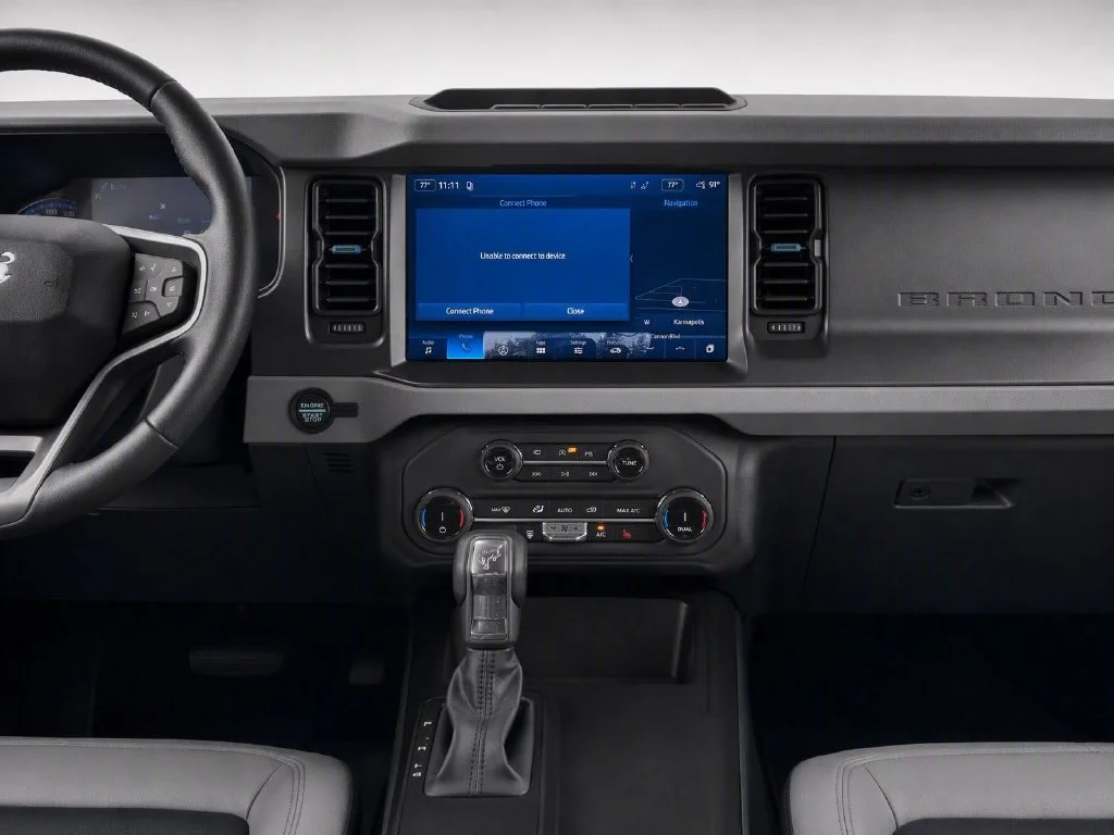 Used 2022 Silver Ford Wildtrak image 11