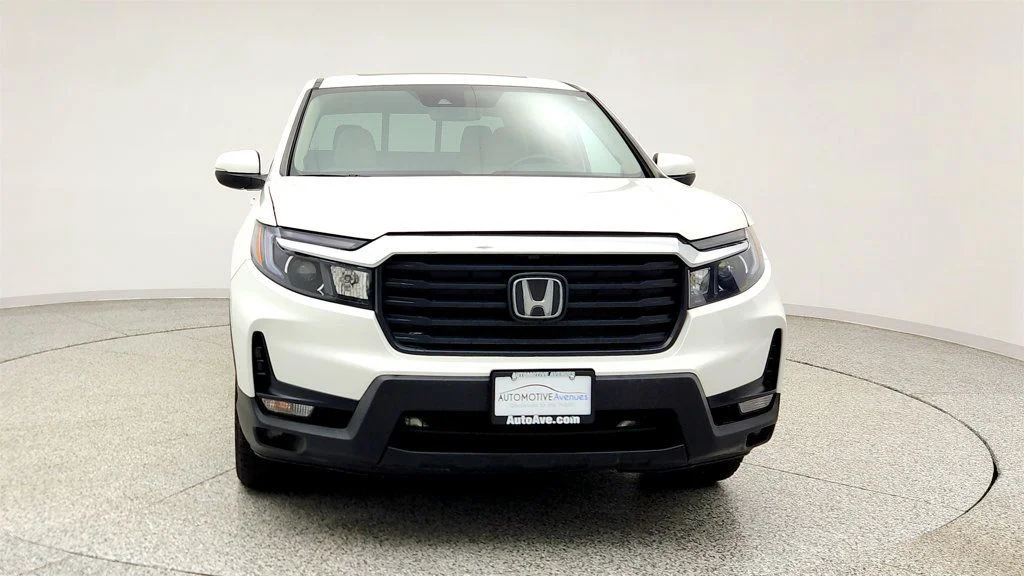 Used 2023 Platinum White Pearl Honda RTL AWD image 2