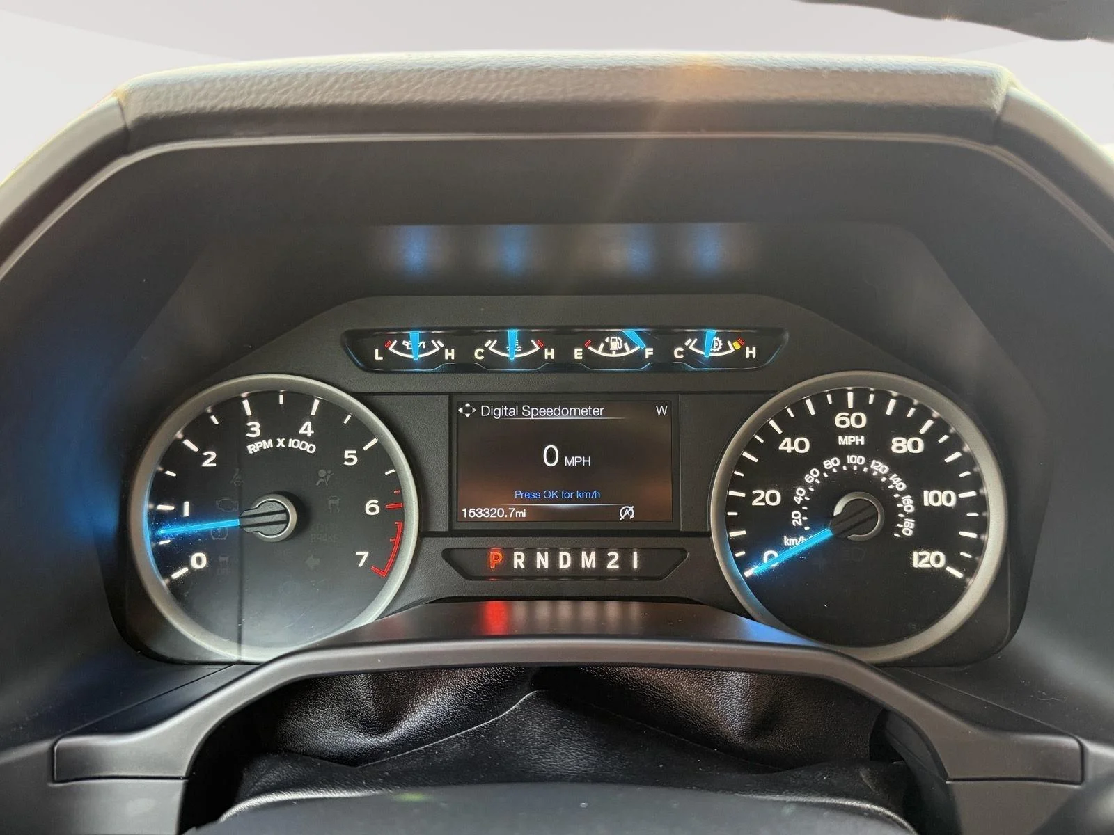 Used 2016 Ingot Silver Metallic Ford XLT image 25