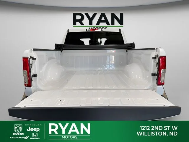 Used 2023 White Ram Big Horn/Lone Star image 12