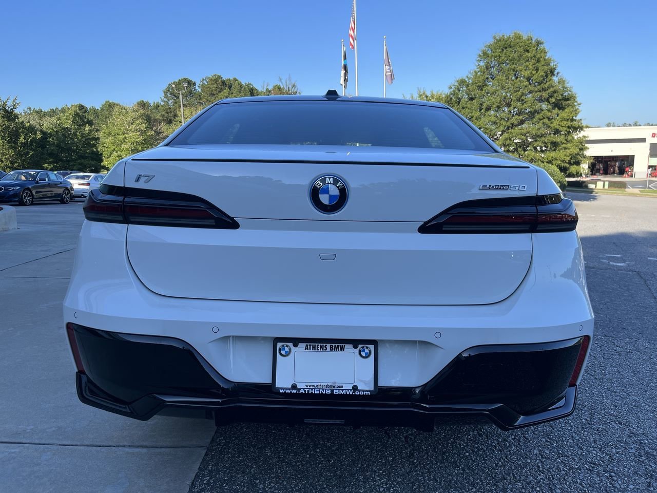 2025 BMW i7 50 - Photo 7