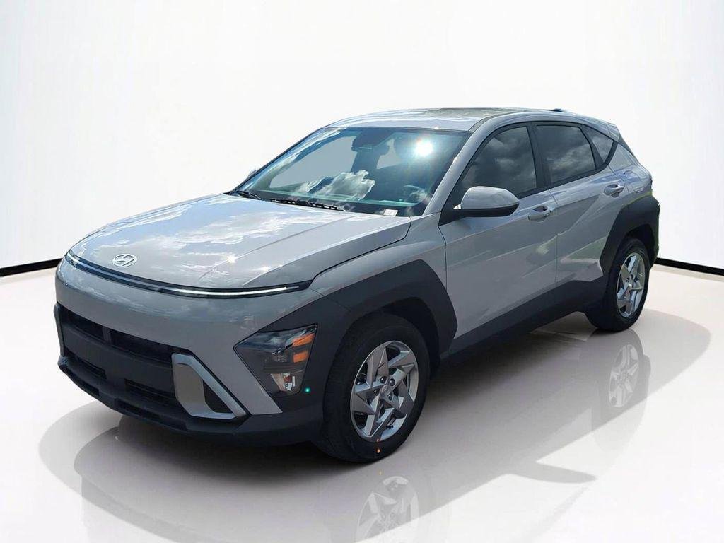 New 2027 Gray Hyundai SE FWD image 9