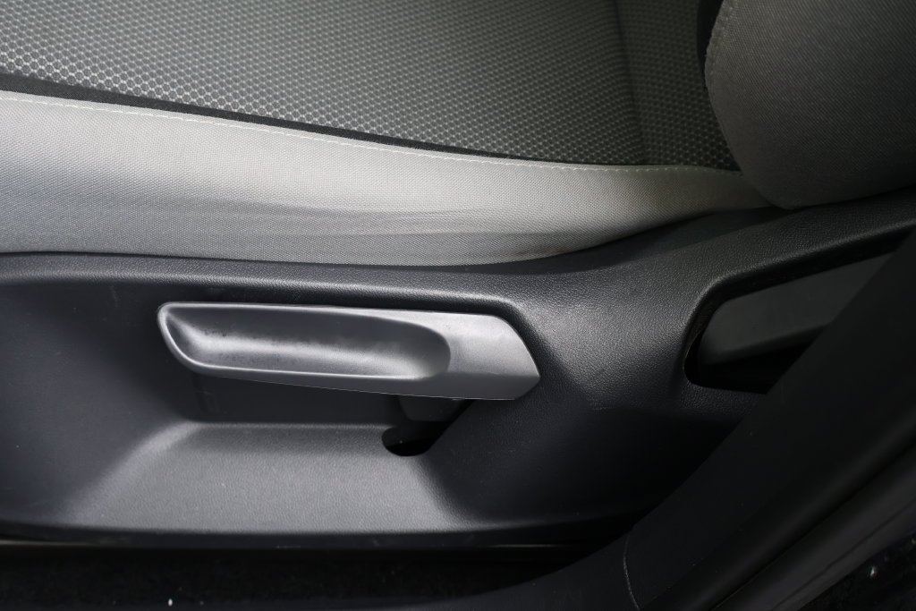 2024 Volkswagen Taos S - Photo 32
