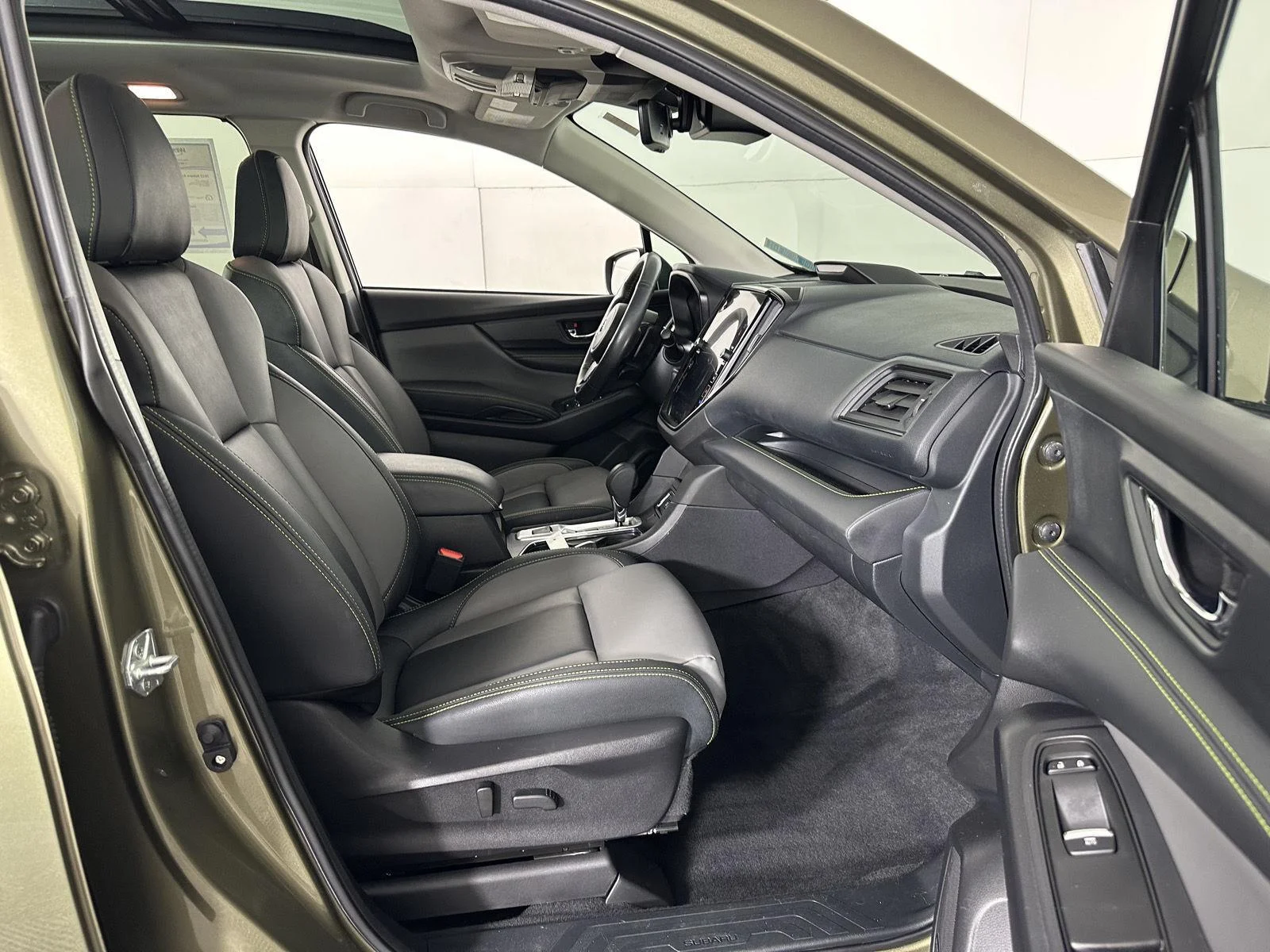 Used 2023 Autumn Green Metallic Subaru Onyx Edition Limited image 16