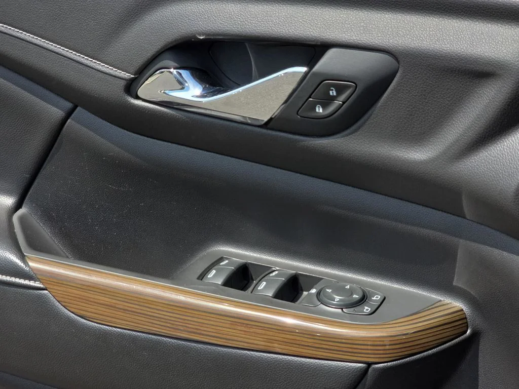 Used 2019 Dark Sky Metallic GMC SLE-2 image 29