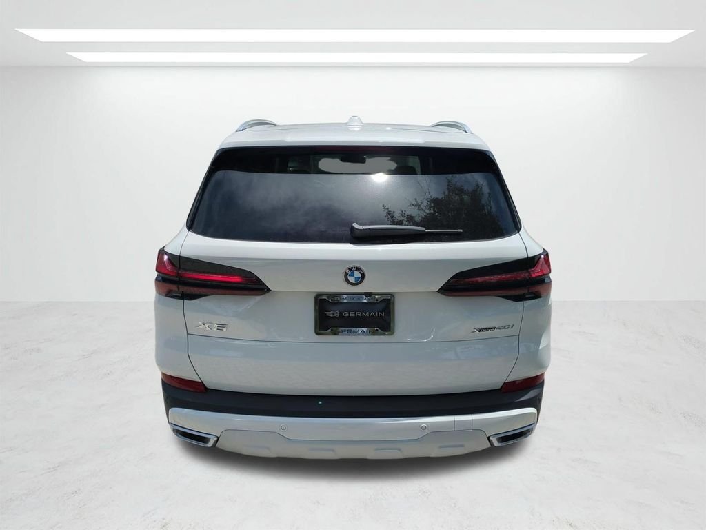 New 2026 Alpine White BMW xDrive40i image 5