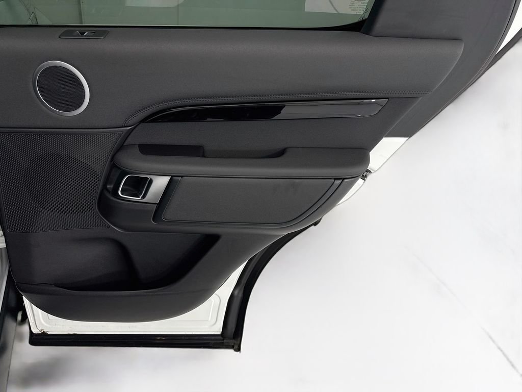 Certified Used 2025 Fuji White Land Rover S image 26