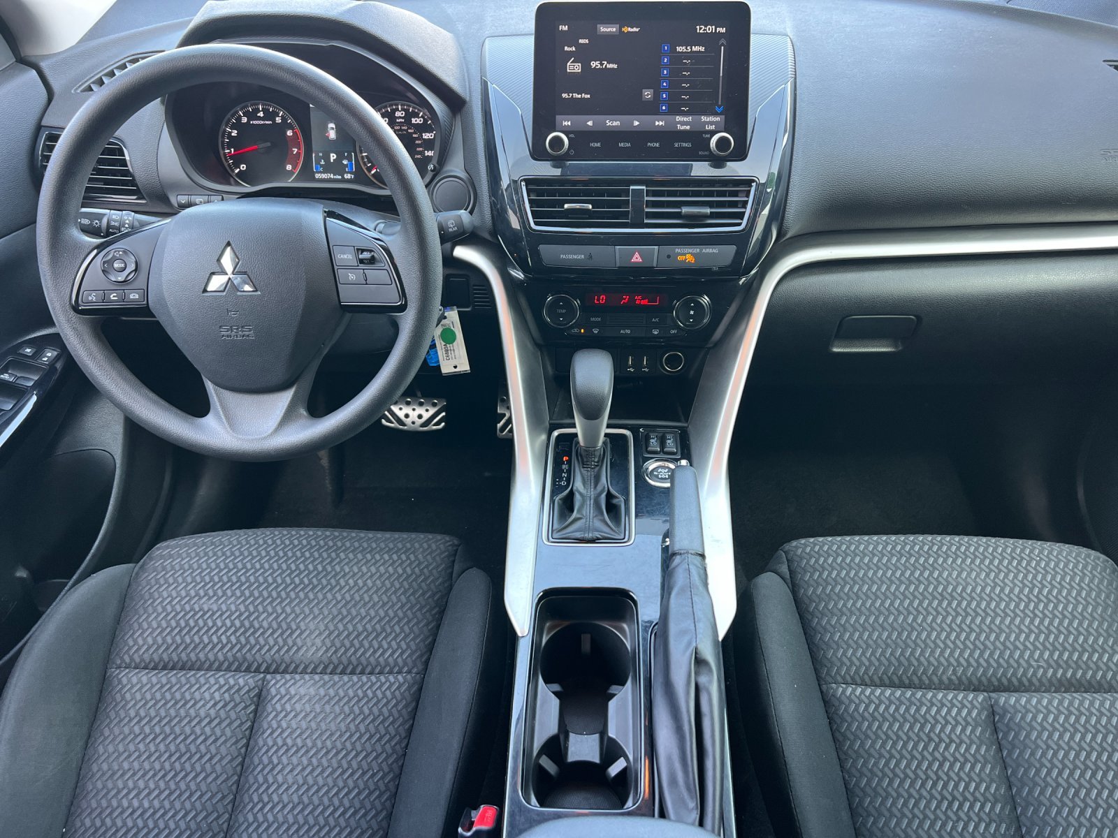 Used 2023  Mitsubishi LE image 13