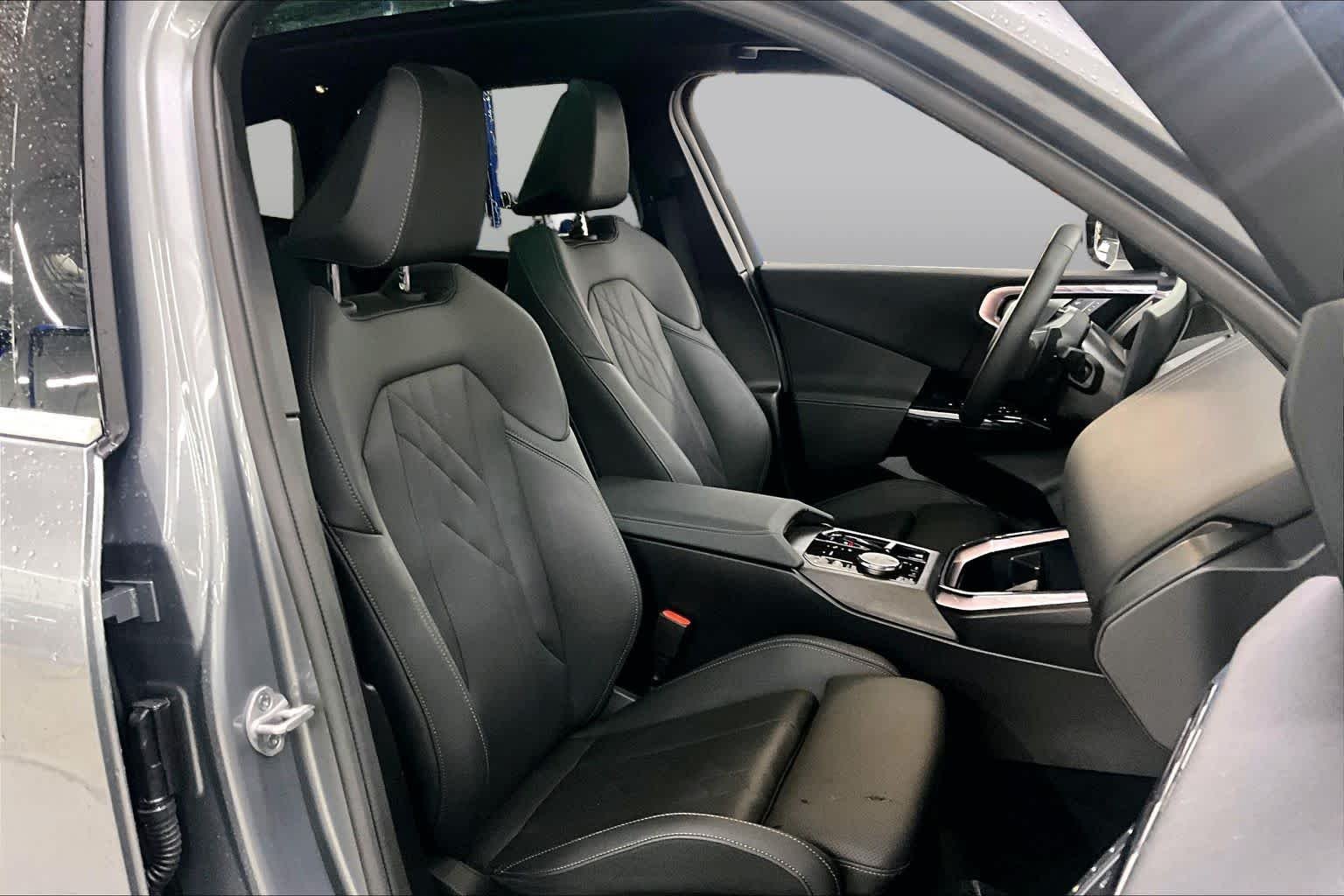 Used 2026 GRAY BMW 30 xDrive image 9