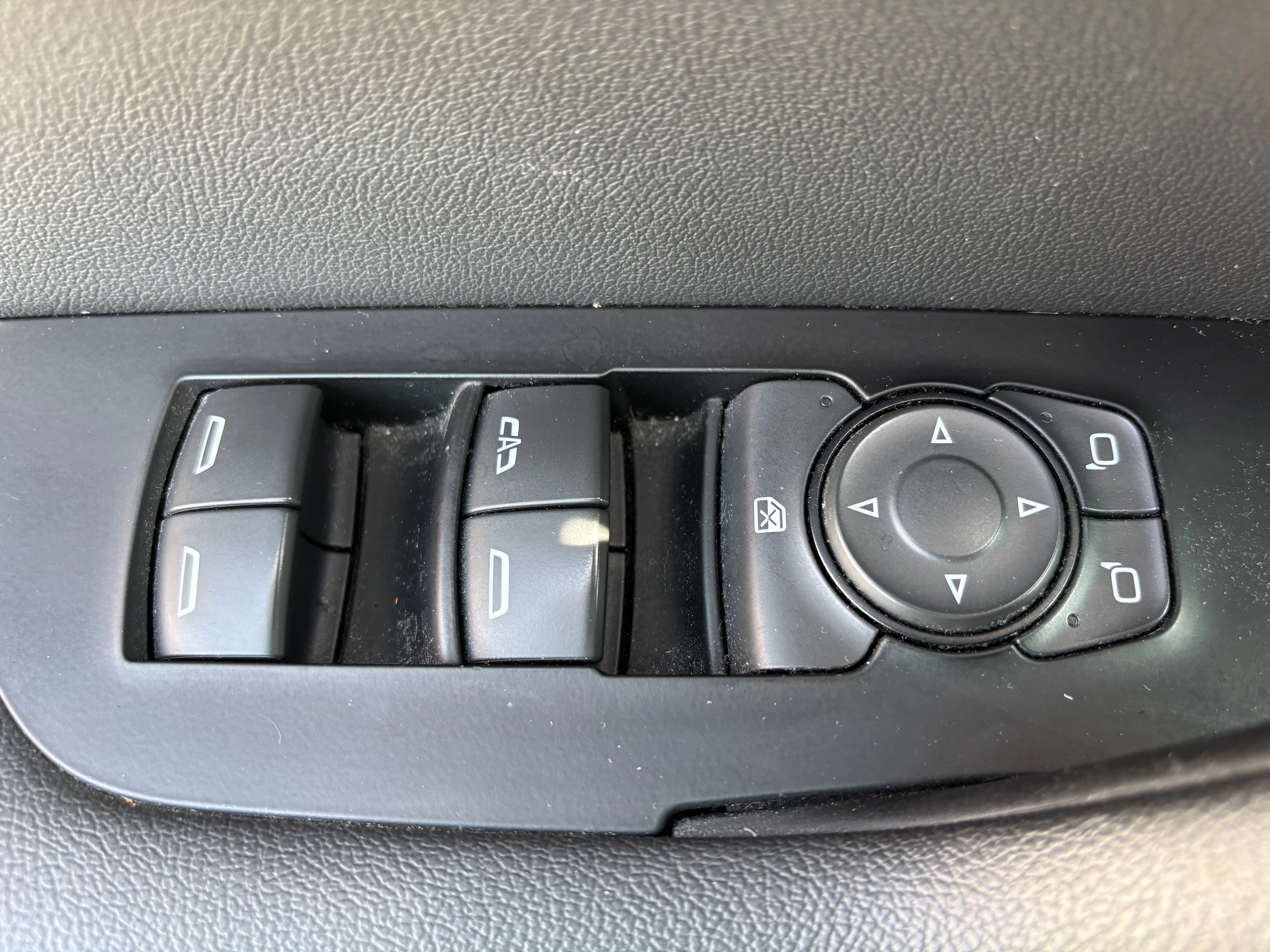 Used 2019 Black Chevrolet RS image 17