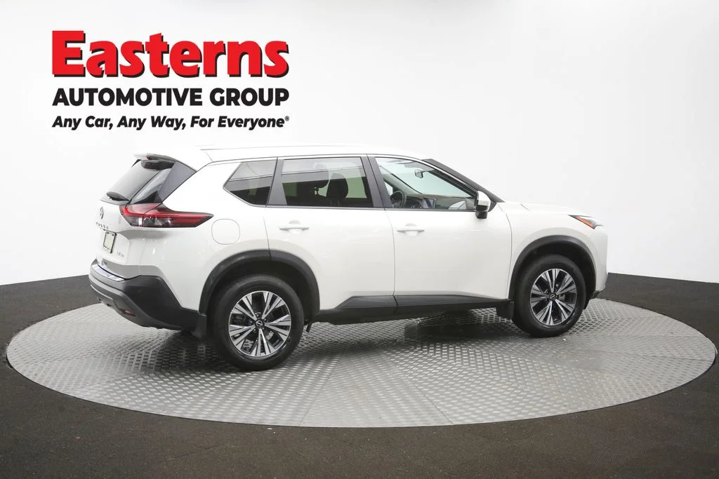 Used 2023 White Nissan SV image 42
