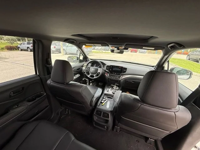 Used 2023 White Honda EX-L image 16