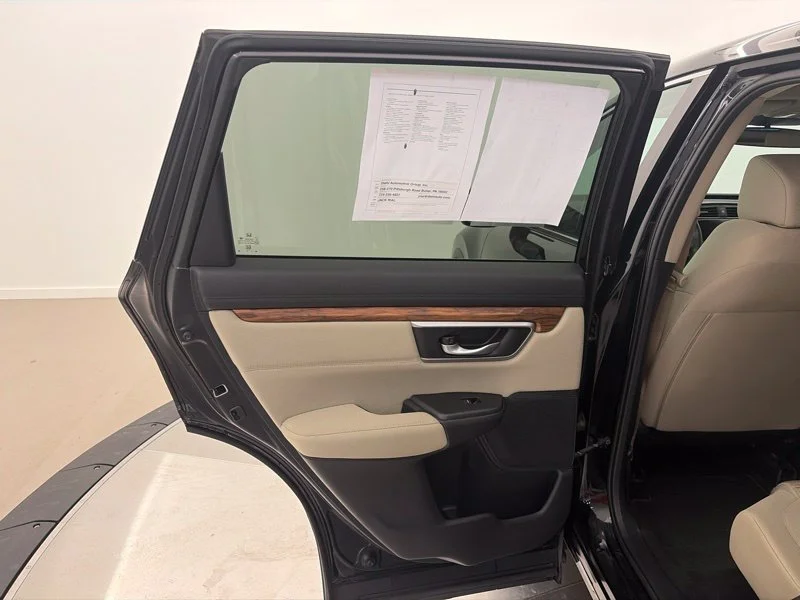 Used 2018  Honda EX image 13