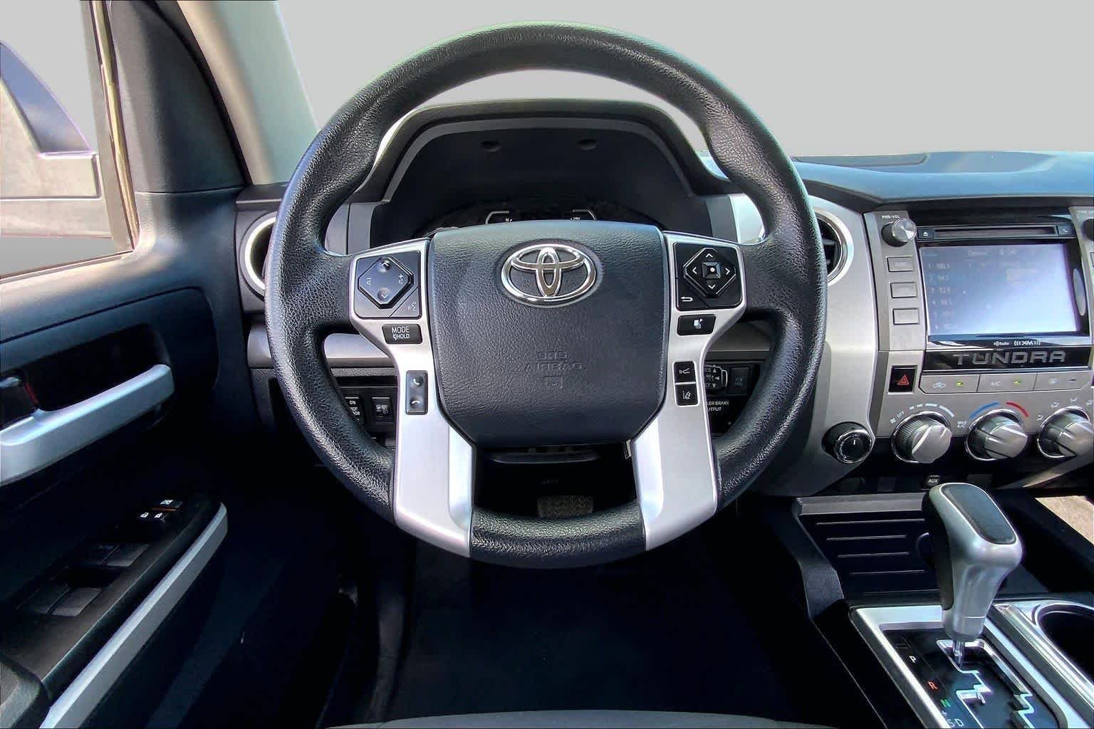 Used 2019 Magnetic Gray Metallic Toyota SR5 image 6