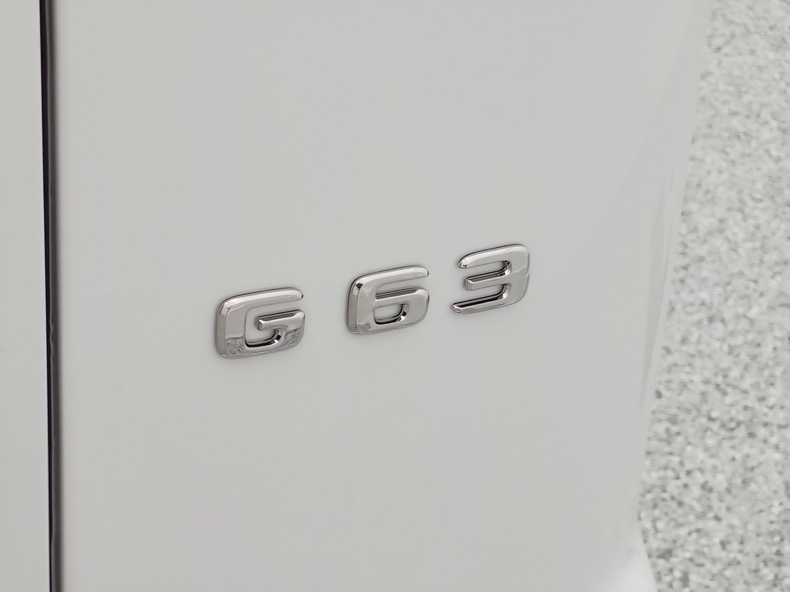New 2026 MANUFAKTUR Moonlight White Metallic Mercedes-Benz AMG® G 63 SUV image 23