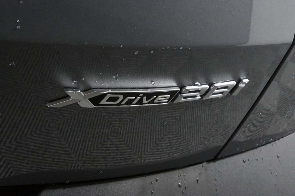 Used 2025 Gray BMW xDrive28i image 39