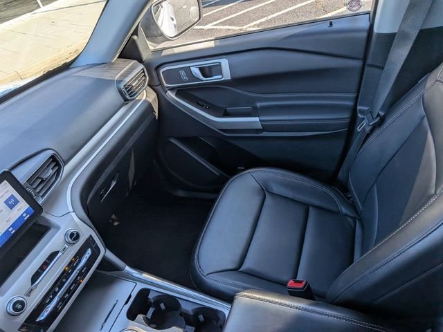 Used 2023 White Ford XLT image 17