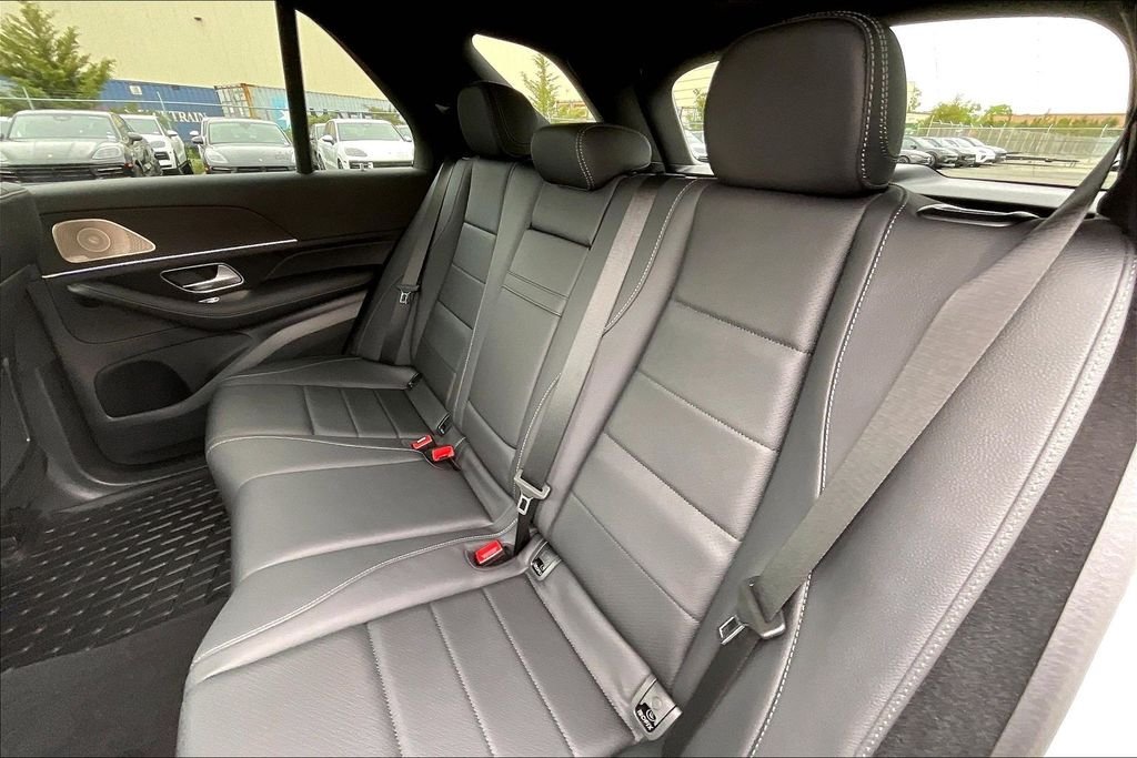 2025 Mercedes-Benz GLE GLE450 - Photo 18