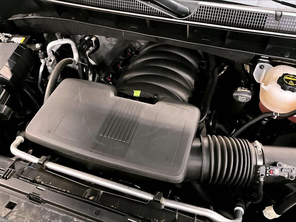 Used 2025 Gray Chevrolet LT image 36