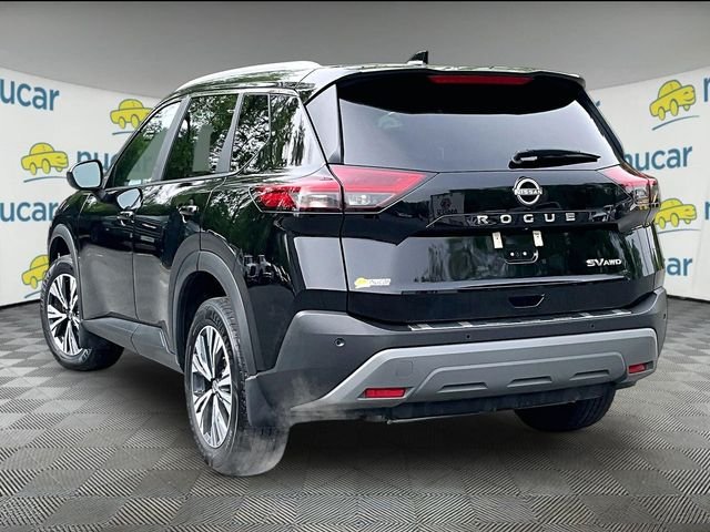 Used 2023 Black Nissan SV image 2