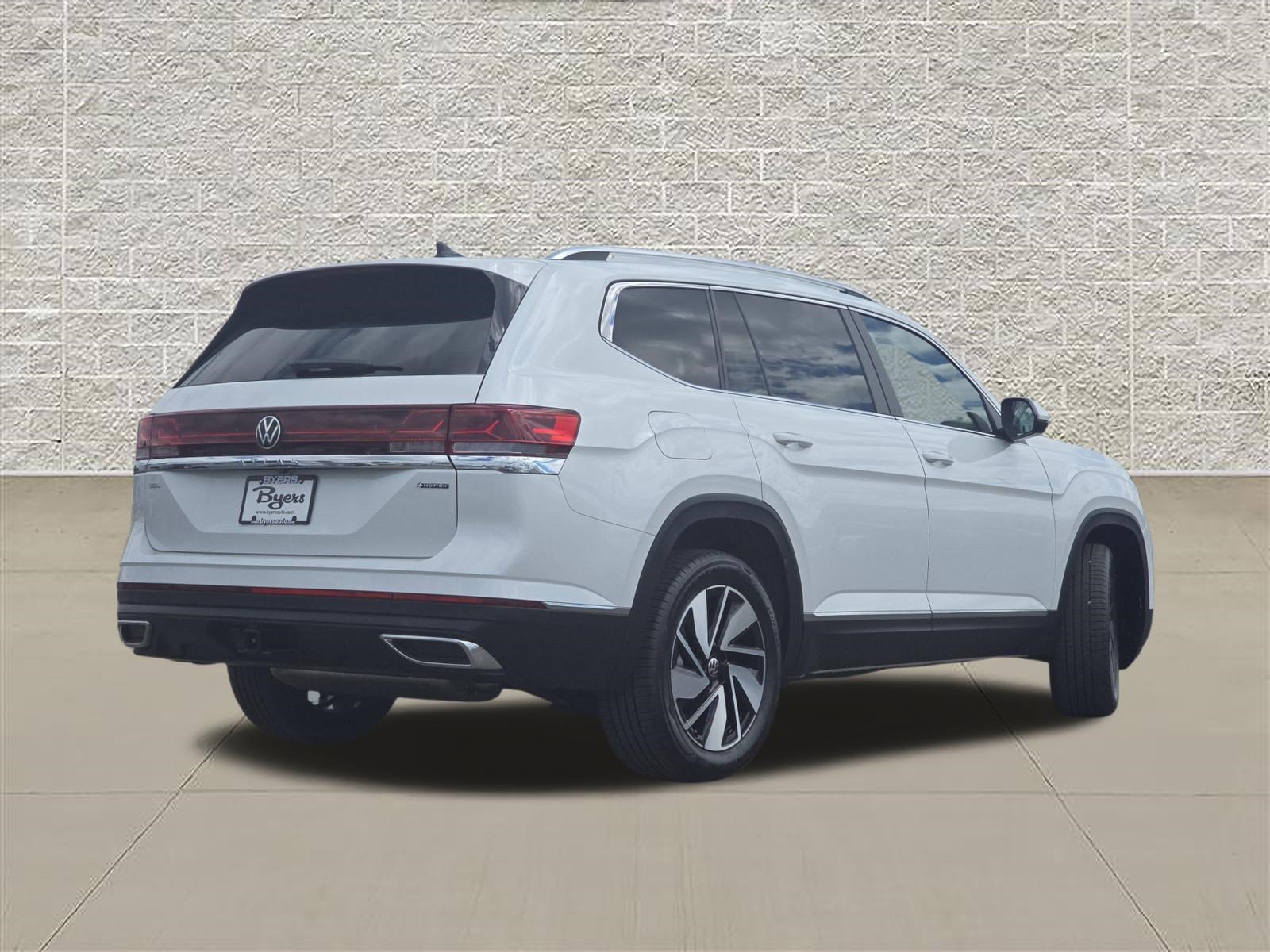 New 2026 Opal White Pearl Volkswagen 2.0T SEL image 7