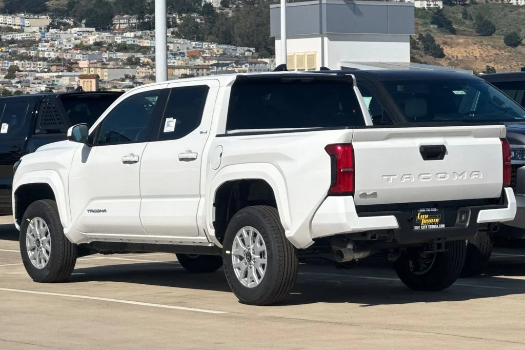 New 2026 Ice Cap Toyota  SR5 image 6