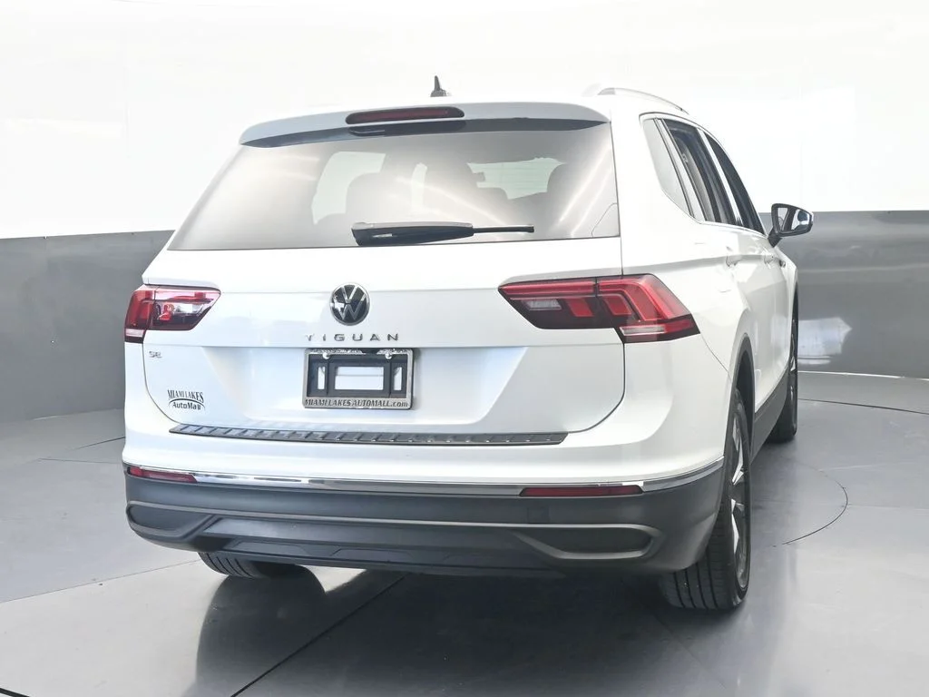 Used 2023 White Volkswagen 2.0T SE image 5
